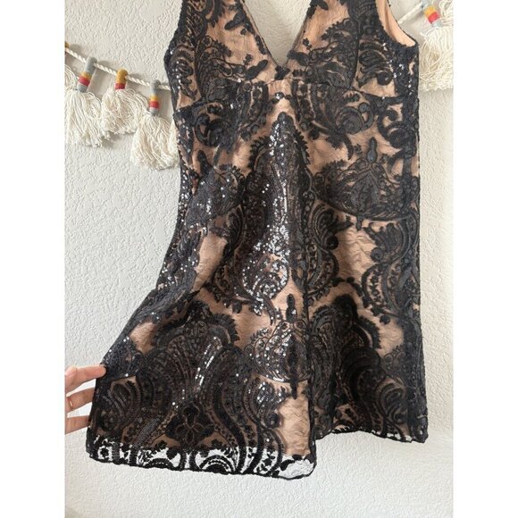 Free People Night Shimmers Sequin V-Neck Lined Mini Dress Black Glam Party Prom - Picture 8 of 12